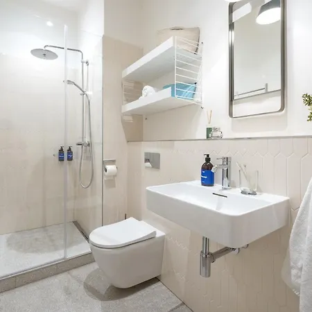 Prague Days - One Bedroom Apartment With Workspace And Tv *